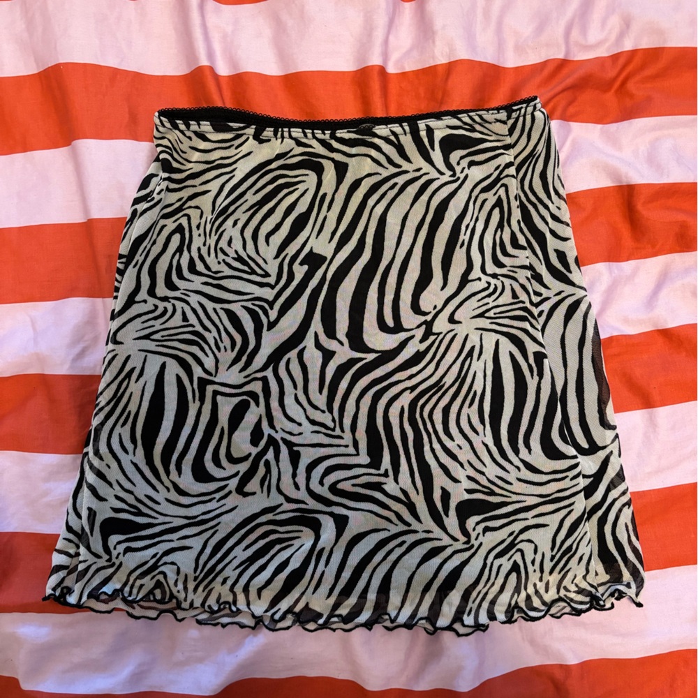 URBAN OUTFITTERS zebra skirt